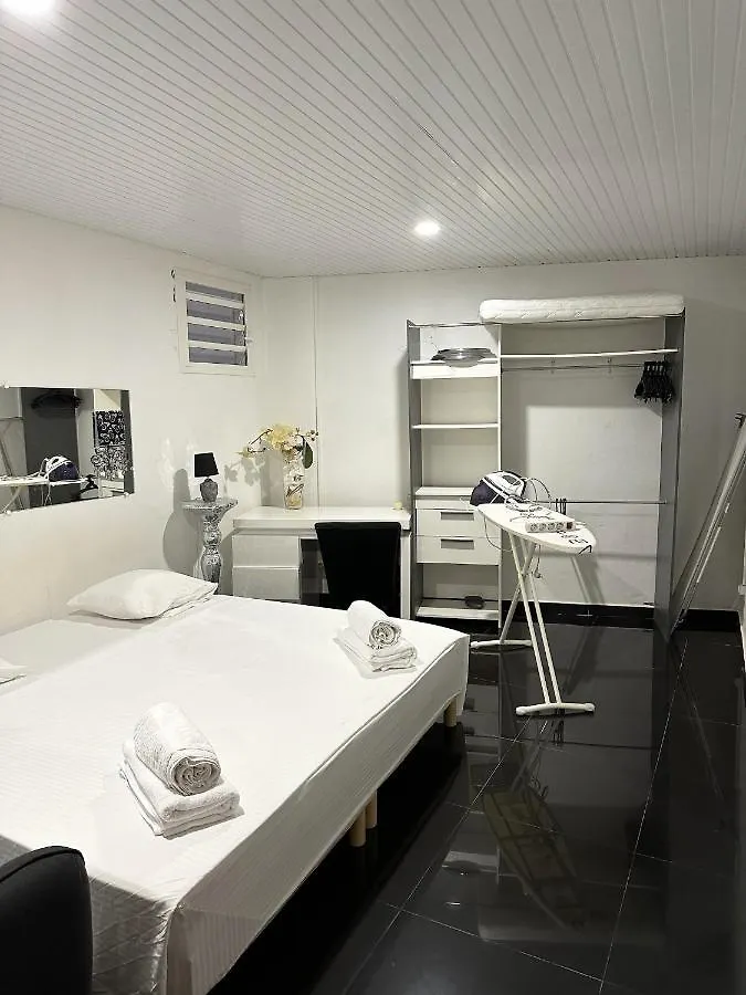 Appartement Charmant A Sainte Rose 60M² + Piscine גוואדלופ