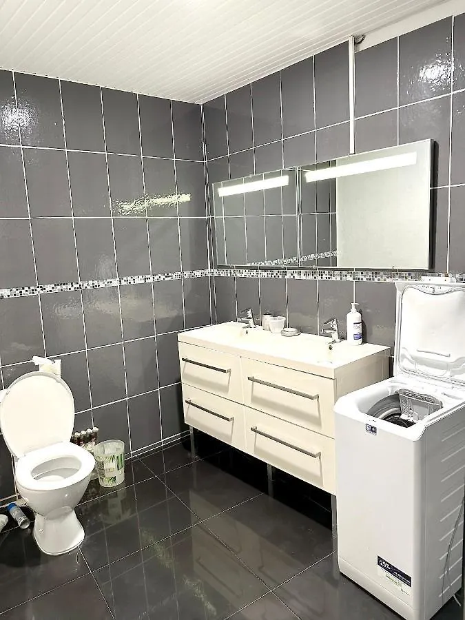 Lägenhet Appartement Charmant A Sainte Rose 60M² + Piscine